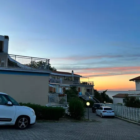 Piccola Casa Mucchiola 600mt Dalla